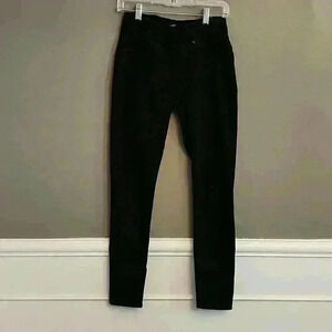 Levi Strauss Signature Totally Shaping pull on skinny black denim pants